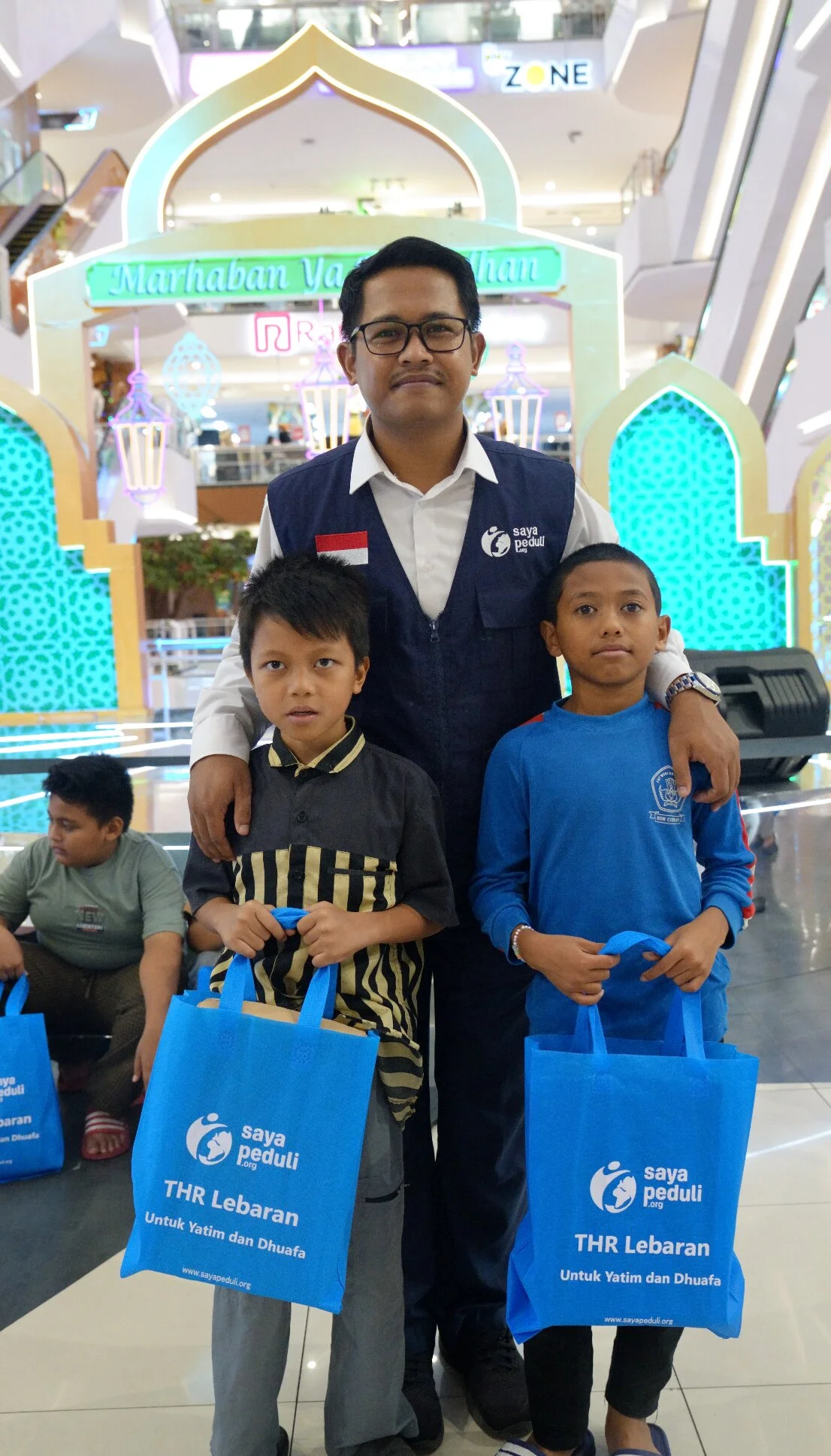 Foto 35 dari album Belanja Lebaran Bareng Yatim Piatu 2025